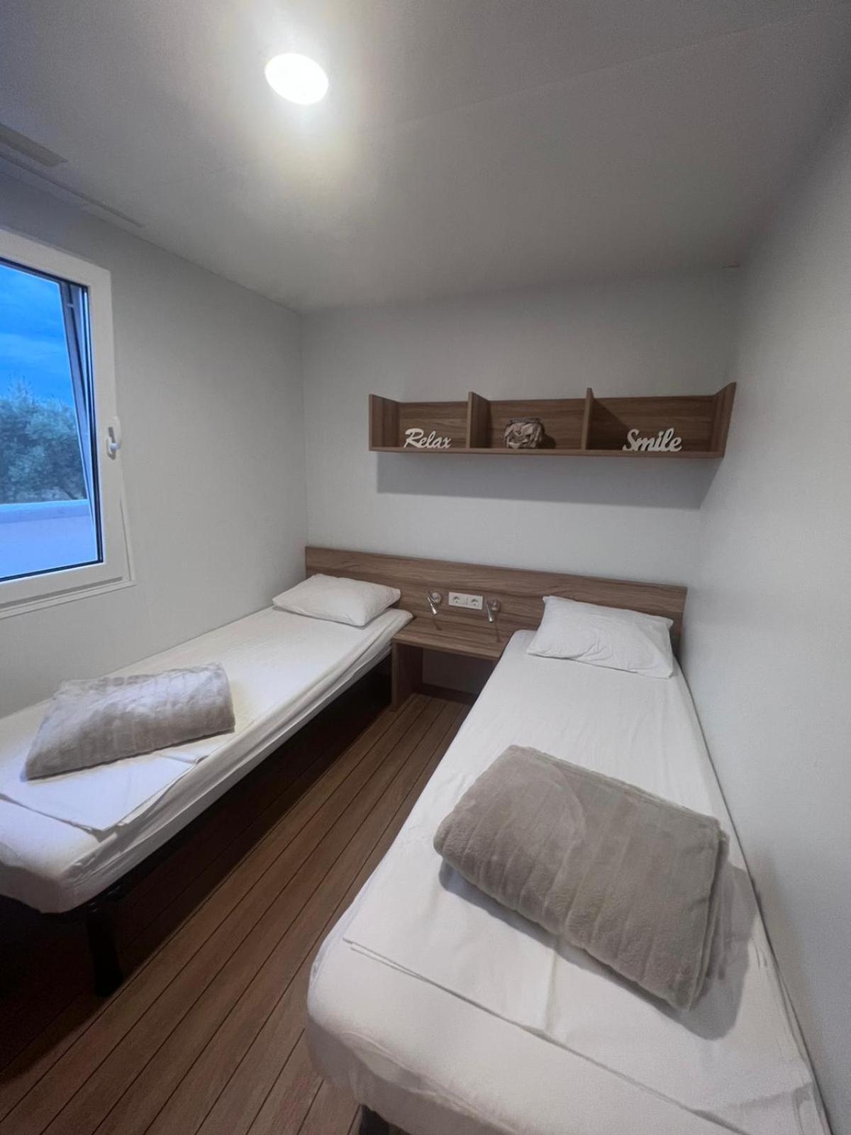 Villa Mobile House F&L Biograd Na Moru Esterno foto
